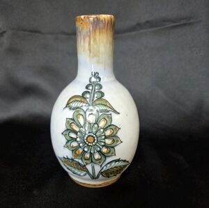 Hand painted Mexican tonala pottery signed by C. Villanueva.